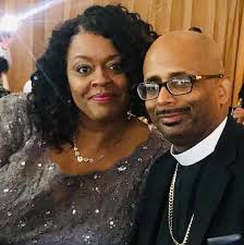 🚨 MISSING CHILD ALERT 🚨 The Bridgeport Police Department is asking for  the public's help in locating Shyanne McLean, a 15-year-old girl who has  been reported missing. Missing Since: June 18, 2025