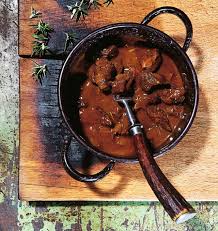 Auch Fur Gestandene Jager Ist Es Nicht Leicht Ein Wildschwein Zu Erlegen Gelingt Es Muss Es Fur Das Wil Wildschweinragout Rehbraten Rezept Wildschweinbraten