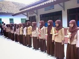 Untuk memudahkan latihan upacara bendera berikut ini indoamaterasu bagikan urutan susunan pelaksanaan upacara bendera. Susunan Upacara Bendera Janji Siswa Dan Naskah Doa Upacara Home