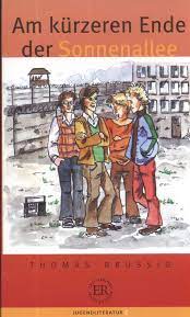 The film sonnenallee, also written by brussig, is based upon the same characters, but depicts a significantly different storyline. Am Kurzeren Ende Der Sonnenallee Brussig Thomas Amazon De Bucher