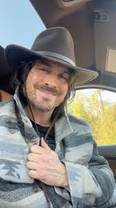 Sara Pedretti's Instagram, Twitter & Facebook