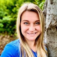 Darla Ball's Instagram, Twitter & Facebook