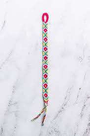 Finish making a friendship bracelet with letters. 19 Easy Friendship Bracelet Patterns For Beginners Sarah Maker