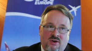 Generálny riaditeľ SkyEurope Jason Bitter rezignoval