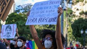 A jogadora de vôlei de praia carol solberg (rj) chamou a atenção por fazer um protesto ao vivo, neste domingo, após vencer a partida com a sua dupla talita (al) pela disputa do bronze do open de. 1iv Ezwdgkqm8m