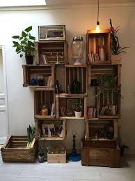 Weinkisten Als Regal Gesehen In Paris Als Gesehen Paris Regal Surfing Decoracion Weinkisten Home Decor Crate Home Decor Baskets Decor