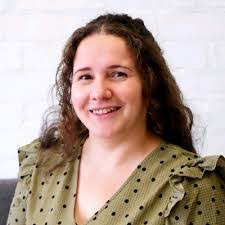 Ella Robson's Instagram, Twitter & Facebook