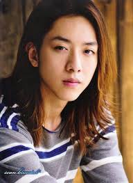 18 Male K Pop Idols Who Can Pull Off Long Hair Long Hair Styles Shoulder Length Hair Lee Jung