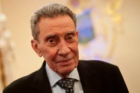 Edward Nixon, Brother of Richard Nixon and Loyal Defender of His  Presidency, Dies at 88