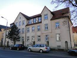 Kostenlose tipps zum thema mehrfamilienhaus bauen, kaufen und verwalten. Mehrfamilienhaus Wikipedia