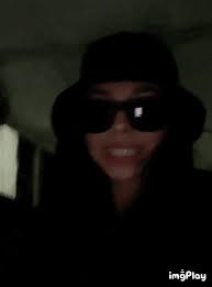Gangsta ski mask aesthetic gif. Pin By Unleakss On Gifs Badass Aesthetic Aesthetic Gif Bad Girl Aesthetic
