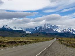 Si definisce independent travel designers per il suo concetto di libertà nel viaggio. El Chalten Argentina Ruta 40 Come From Away