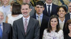 Lovitură de proporţii pentru regele juan carlos i. Regina Letizia A Spaniei SuspectÄ De Coronavirus Care Sunt Rezultatele