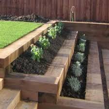 Sleepers Biggleswade Southill Sawmills Stutzmauer Garten Abschussiger Garten Abgestufter Garten