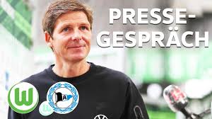 Oliver glasner plays the position defence, is 46 years old and 181cm tall, weights 72kg. Matchday Wolfsburg Schlagt Bielefeld 2 1 Vfl Wolfsburg