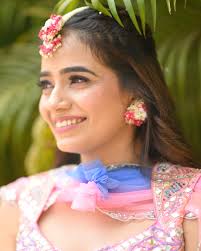 All looks in one frame🥰🩷 bride wants SUBTLE look🩷 #sangeet #haldi #wuick  change reception look