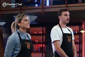 Masterchef greece is a greek competitive cooking game show based on the original british masterchef. Masterchef 5 Ektos H Kwnstantina To Sygkinhtiko Antio Ths Marinas