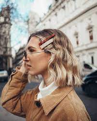 Hair Clips Or How To Step Up Your Hair Game This Season Hair Styles Clip Hairstyles Long Hair Styles