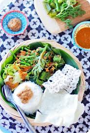 Demikianlah cara membuat sate padang. Pecel Indonesia Eats Authentic Online Indonesian Food Recipes Food Indonesian Food Asian Recipes
