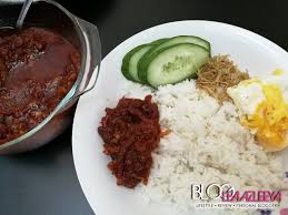 Lauk nasi lemak tidak sempurna tanpa lauk kerang pedas kerana rasanya begitu lazat sekali. Resepi Nasi Lemak Dan Sambal Bilis Sedap Memang Sedap Mudah Disediakan Blog Lea Azleeya