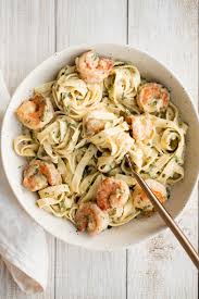 Meanwhile, melt the cream cheese and 1/2 cup of butter in a saucepan over medium heat, stirring occasionally. Shrimp Fettuccine Alfredo Pasta Bake Ahead Of Thyme
