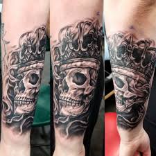 Black And Grey Tattoo Artists Edmonton Pin By Brentt Schade On Don T Stop Until Your A King Skull Tattoo Black And Grey Tattoos Tattoo Artists