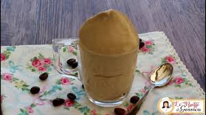 Il suo sapore fresco ed invitante è ottimo come fine pasto, o per uno spuntino rivitalizzante. Crema Di Caffe Senza Panna Con Bimby O Frullatore Youtube