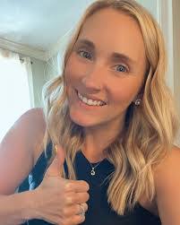 Lauren Springfield's Instagram, Twitter & Facebook