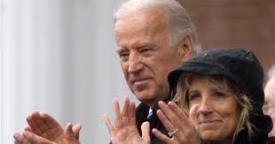 Biden joins political parade in Delaware