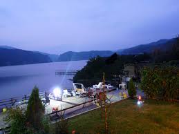 Eu am stat la septembrie si la. Bucuresti Cazanele Dunarii Apuseni Transalpina Buc 4 9 August Evenimente Excursii Motociclism Ro