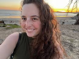 Babysitter available in Santa Cruz County