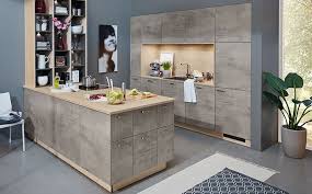 Es ist durchaus üblich, als mieter seine eigene küche mit in die neue wohnung zu nehmen. Moderne Kuche Beton Express Kuchen Gmbh Co Kg Holz Beton Kochinsel