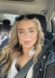 Angelina Griggs's Instagram, Twitter & Facebook