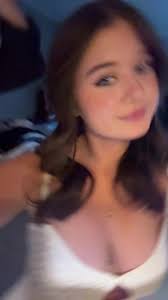 😇😇 (@neeeevemc)