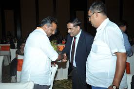 Dr Raajiv Snghal Shri U T Khader Hon Ble Minister For Health Family Welfare Karnataka Epidemic Health Private Sector