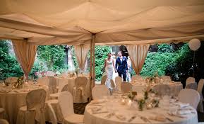 Dolomites Wedding Reception Castle Rubein Merano Italy I Wedding Designer Hannah Elia Catering Nel 2020 Spose Matrimoniale Alto Adige