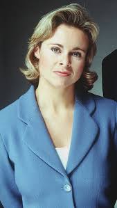 Anna Botting's Instagram, Twitter & Facebook