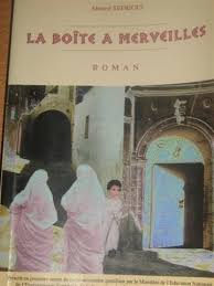 Imaginez grandir dans une famille extravagante, où votre père appelle votre mère par un prénom différent chaque jour, où vos parents vous laissent vous coucher tard et rater l'école. La Boite A Merveille Resume Chapitre 1 La 1ere Annee Bac