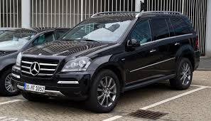 Motor Trend 2013 Mercedes Gl350 Bluetec 4matic Long Term Updates 1 And 2 Mbworld Mercedes 550 Black Mercedes Benz Mercedes