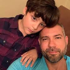Nada se compara al cariño y la conexión entre un padre y su hijo. 💖 En  este día tan especial, todo el equipo de Adrian Yepez Nutrition & Fitness  Inc. les desea