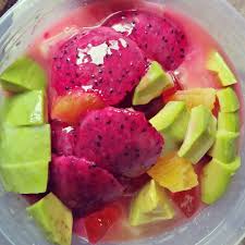 Takjil yang satu ini menjadi favorit bagi masyarakat luas, sebab bukan hanya menghilangkan dahaga setelah seharian puasa saja, melainkan juga mengembalikan vitamin. 3 Cara Membuat Sop Buah Kaldu Untuk Jualan Dan Sajian Berbuka Puasa