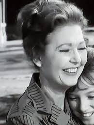 The wife is warming up to some episodes. She's not the biggest Sci-Fi fan,  so it's been sort of an uphill climb. 😀 It seems she likes the episode's  that are more