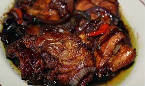 Saayp ayam•garam•royco•kecap, bisa ditambah lagi diakhir masakan,sesuai ayam kecap resep mamak mertua. Ayam Masak Kicap