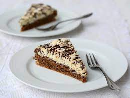 Die himbeeren darauf verteilen und mit der restlichen creme bedecken. Schneegestober Torte Chili Und Ciabatta