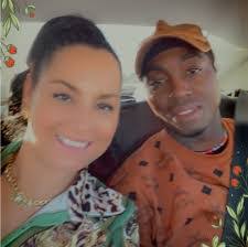 Ayesha Lowe's Instagram, Twitter & Facebook