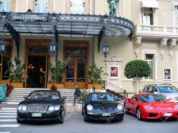 Monaco residents are banned from gambling at monte carlo casino. Monte Carlo Monaco 4 Mai 2008 Monte Carlo Casino Mit Luxuriosen Autos Lizenzfreie Fotos Bilder Und Stock Fotografie Image 7241409