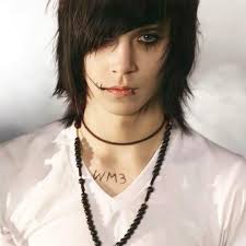 Any recommendations for a hairstylist in West Towne Mall area?