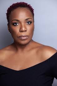 Deborah Tracey's Instagram, Twitter & Facebook