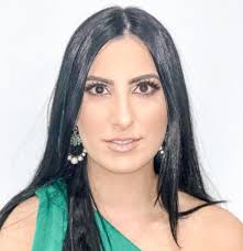 Alexia Markakis's Instagram, Twitter & Facebook