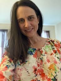 Jennifer Bruni's Instagram, Twitter & Facebook